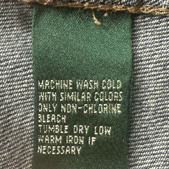 Ralph Lauren Women’s SZ Medium Petite Classic Blue Denim Jean Jacket Casual - Picture 14 of 15